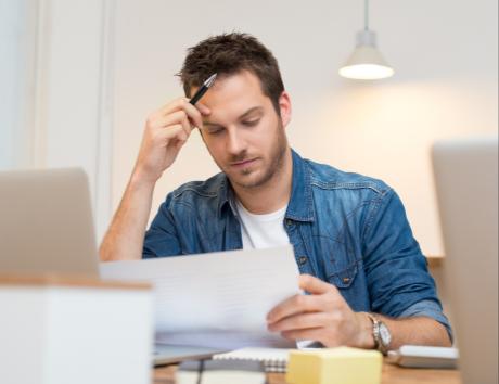 Le lieu de naissance a-t-il sa place sur un CV ?